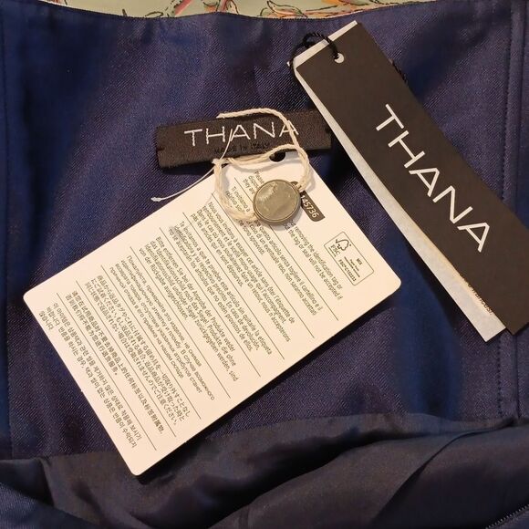 NWT. THANA Elegant Strapless Colorblock Dress. Retro. - Picture 8 of 11